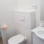 R And E Apartament *