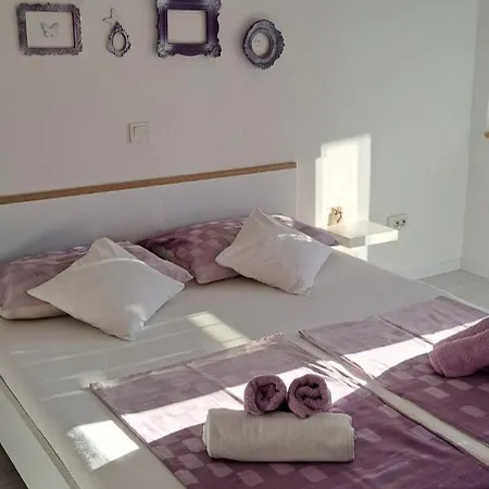 R And E Apartman Supetarska Draga