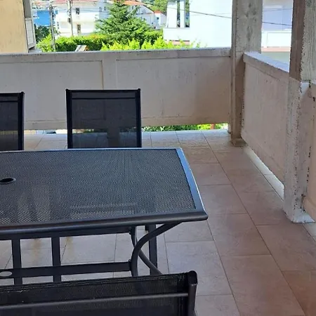 R And E Apartmán Supetarska Draga