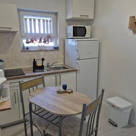 R And E Apartmán Supetarska Draga